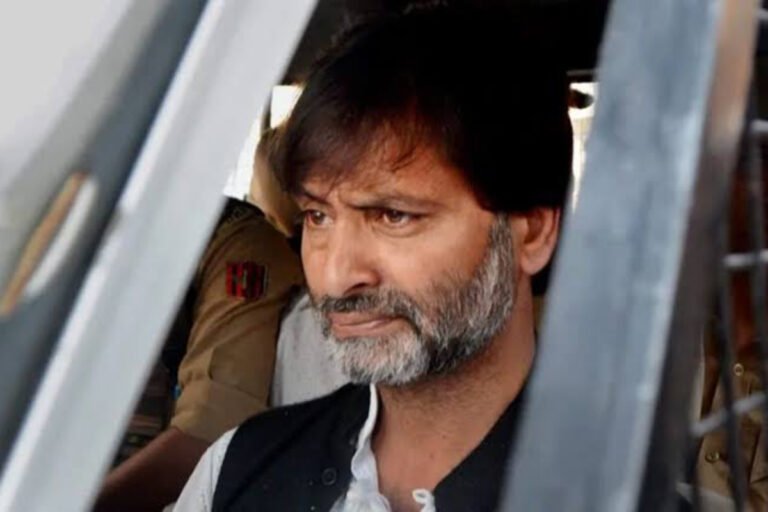 Eyewitness Identifies JKLF Chief Malik as Perpetrator in the 1990 Killing of 4 IAF Men