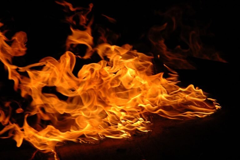 Fire Engulfs 10 Residential Structures in Khanabal