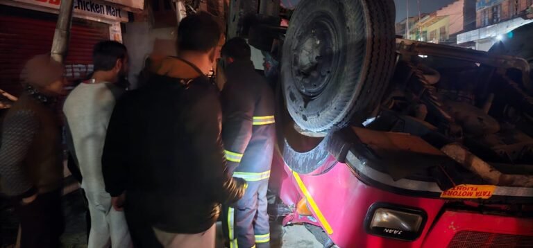 F&ES Rescues 2 Persons Stuck Inside Accident-hit Tipper in Nowshera Srinagar
