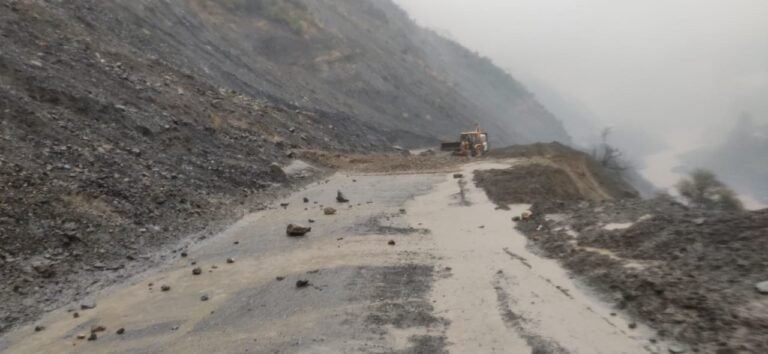 Traffic On Jammu-Srinagar Highway Suspended For 14 Hours From Saturday