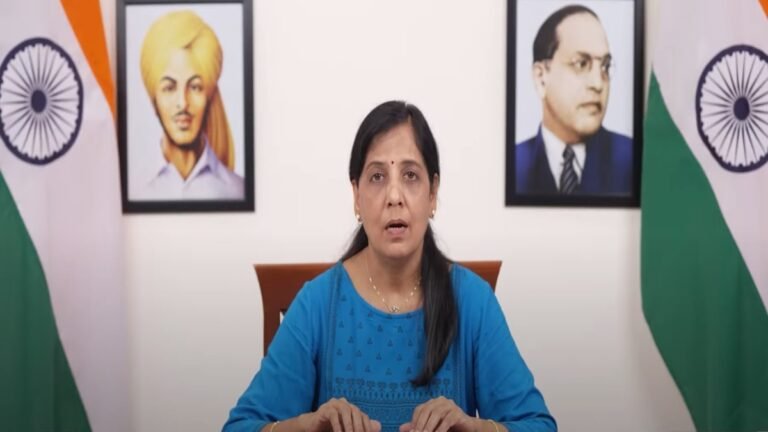 Sunita Kejriwal Launches WhatsApp Campaign “Blessings for Kejriwal”